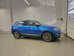 OPEL Grandland X 1.6 Hybrid4 Ultimate Automatik