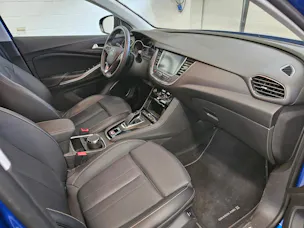 OPEL Grandland X 1.6 Hybrid4 Ultimate Automatik