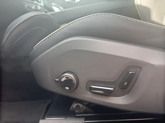 VOLVO XC60 T6 eAWD PluginHybrid Plus Black Edition Geartronic