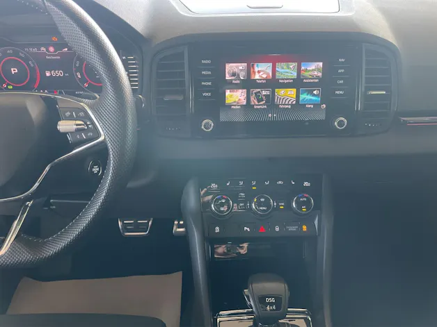 SKODA Karoq 2.0 TSI SportLine 4x4 DSG