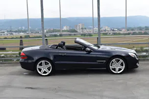 MERCEDES-BENZ SL 500 7G-TRONIC AMG SPORT l 388 PS