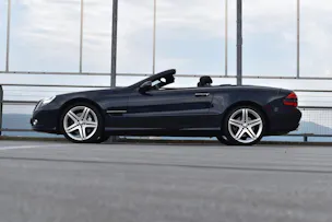 MERCEDES-BENZ SL 500 7G-TRONIC AMG SPORT l 388 PS
