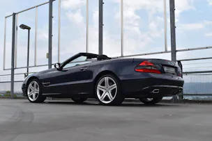 MERCEDES-BENZ SL 500 7G-TRONIC AMG SPORT l 388 PS