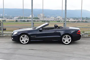 MERCEDES-BENZ SL 500 7G-TRONIC AMG SPORT l 388 PS