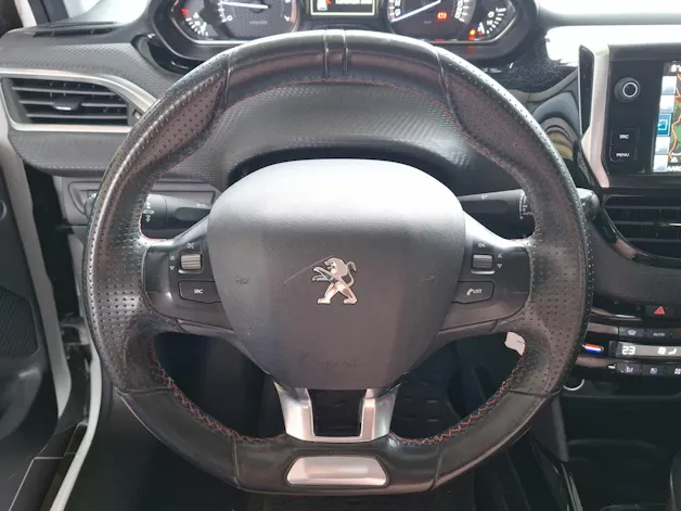 PEUGEOT 2008 1.2 PureTech Active