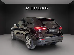 MERCEDES-BENZ GLA 220 d 4MATIC Swiss Star