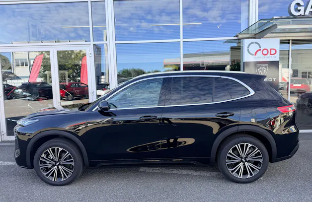 Geely STARRAY EM-i Max+ 29.8 kWh polar black