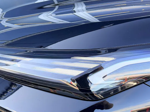 Geely STARRAY EM-i Max+ 29.8 kWh polar black