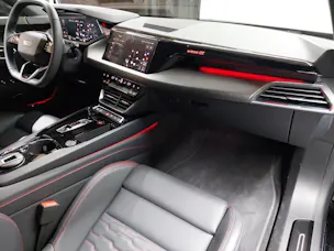 AUDI S e-tron GT quattro