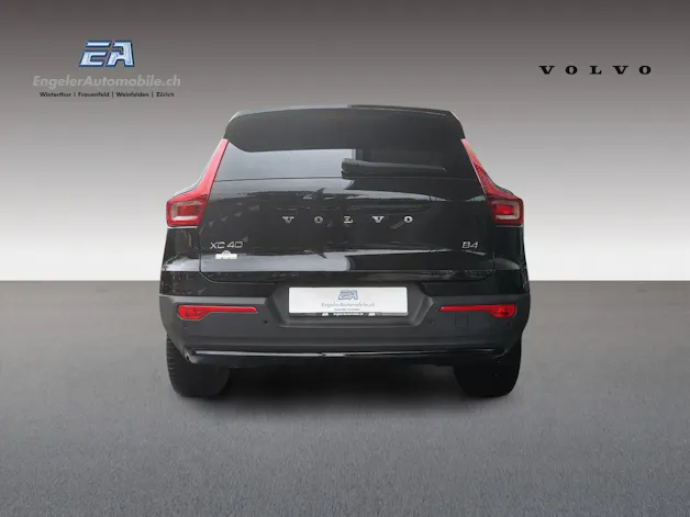 VOLVO XC40 B4 Benzin Mild Hybrid Plus Dark DCT