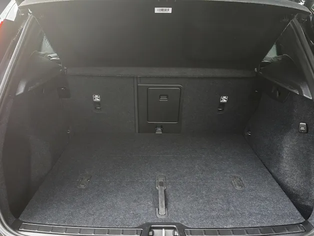 VOLVO XC40 B4 Benzin Mild Hybrid Plus Dark DCT