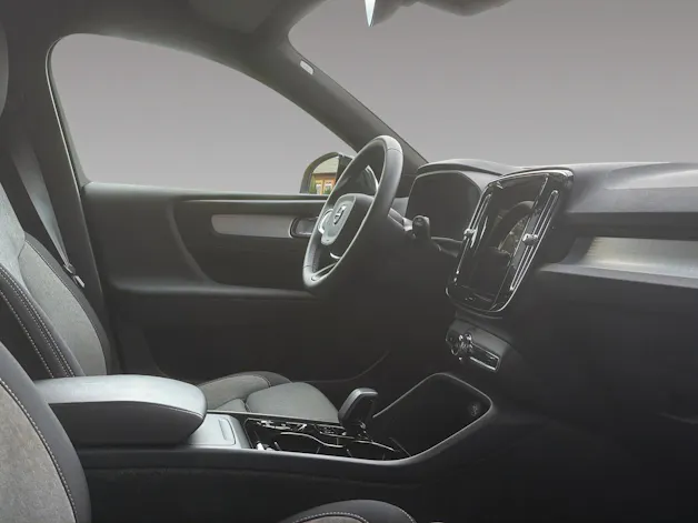 VOLVO XC40 B4 Benzin Mild Hybrid Plus Dark DCT