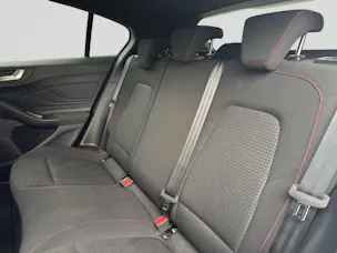 FORD Focus 1.0 MHEV ST-Line Automat
