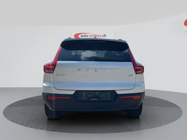 VOLVO XC40 B3 Benzin Mild Hybrid Plus Dark DCT