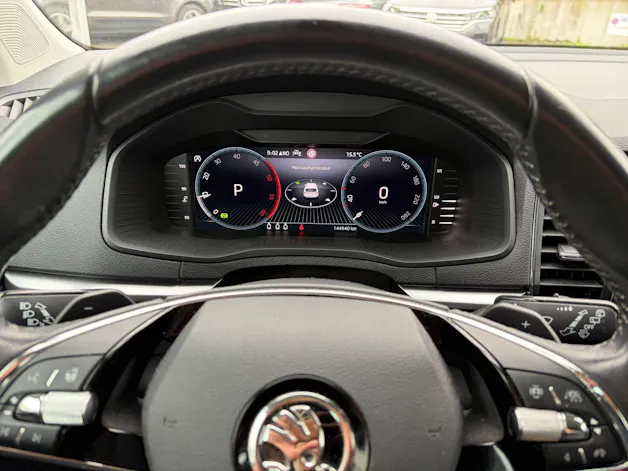 SKODA Karoq 2.0 TDI CR Ambition 4x4 DSG