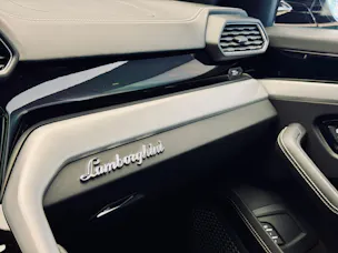 Lamborghini Urus E-Gear