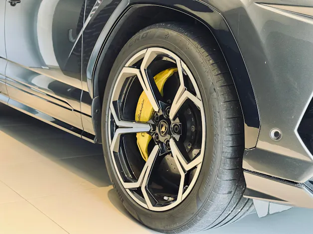 Lamborghini Urus E-Gear