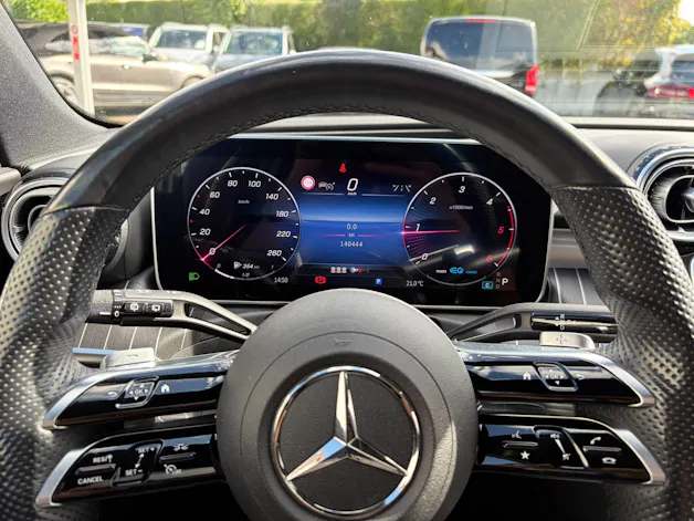 MERCEDES-BENZ C 220 d T 4Matic AMG Line