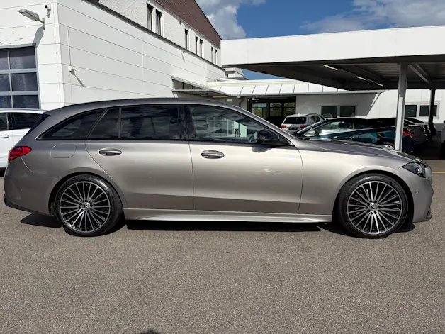 MERCEDES-BENZ C 220 d T 4Matic AMG Line