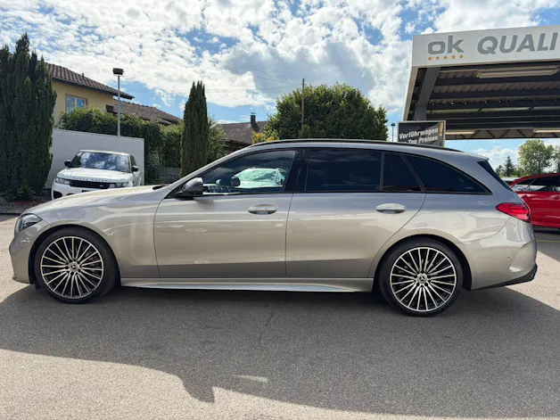 MERCEDES-BENZ C 220 d T 4Matic AMG Line