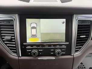 PORSCHE Macan Turbo V6 400PS Palladium Metallic PDK / 360° Kamera / BOSE Soundsystem / Panoramadach / Leder / KW-Gewindefahrwerk /