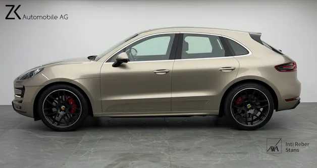 PORSCHE Macan Turbo V6 400PS Palladium Metallic PDK / 360° Kamera / BOSE Soundsystem / Panoramadach / Leder / KW-Gewindefahrwerk /