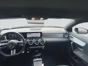 MERCEDES-BENZ CLA 200 d AMG Line Night 8G-DCT