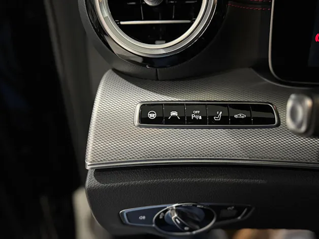 MERCEDES-BENZ E 43 AMG 4 Matic 9G-Tronic I 1.Hand I