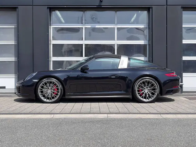 PORSCHE 911 Targa 4S