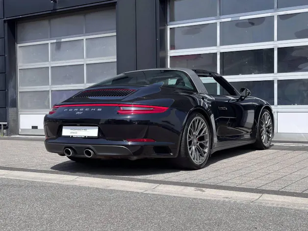 PORSCHE 911 Targa 4S