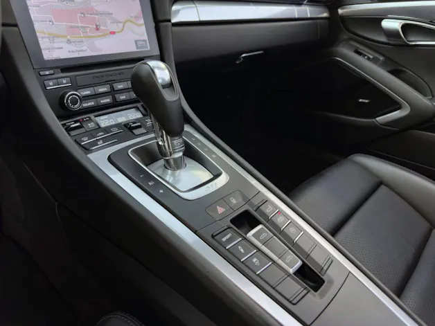 PORSCHE 911 Targa 4S