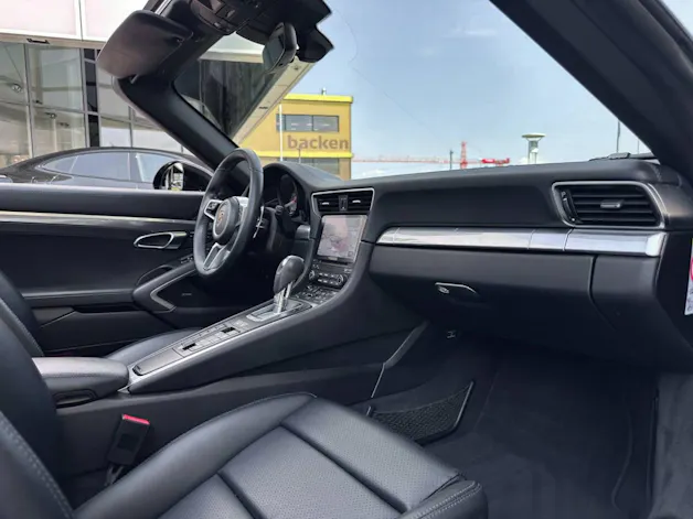 PORSCHE 911 Targa 4S
