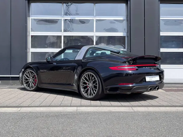 PORSCHE 911 Targa 4S