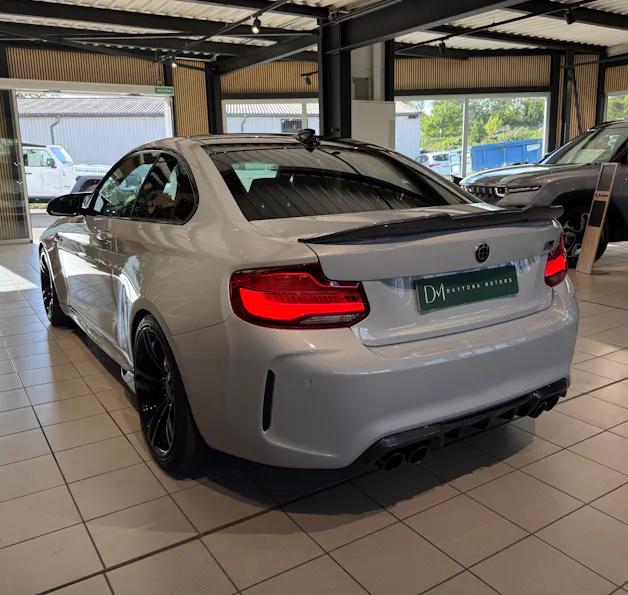 BMW M2 Competition Drivelogic