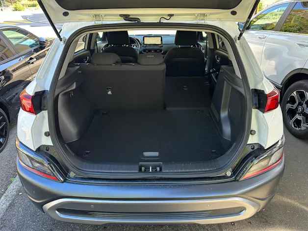 HYUNDAI Kona 1.6 T-GDi Amplia 4WD DCT