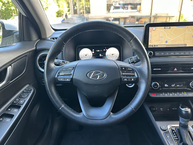 HYUNDAI Kona 1.6 T-GDi Amplia 4WD DCT
