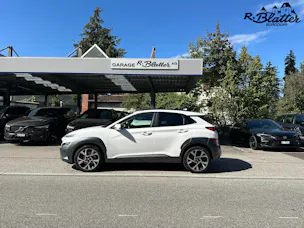 HYUNDAI Kona 1.6 T-GDi Amplia 4WD DCT