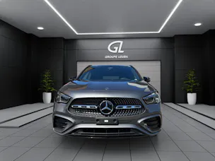 MERCEDES-BENZ GLA 200 Night Star 7G-DCT