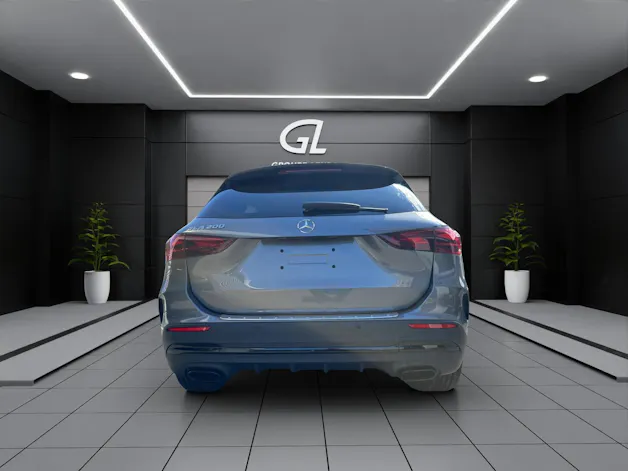 MERCEDES-BENZ GLA 200 Night Star 7G-DCT