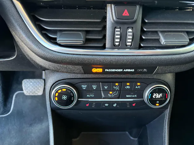 FORD Fiesta 1.0 SCTi Titanium Automat
