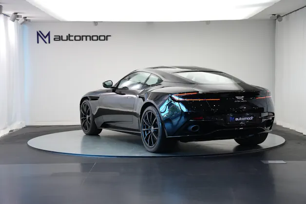 ASTON MARTIN DB11 V12 Touchtronic 3 AMR *Carbon*