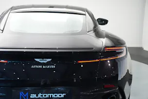 ASTON MARTIN DB11 V12 Touchtronic 3 AMR *Carbon*