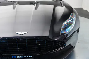 ASTON MARTIN DB11 V12 Touchtronic 3 AMR *Carbon*