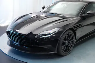 ASTON MARTIN DB11 V12 Touchtronic 3 AMR *Carbon*