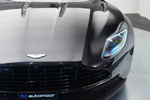 ASTON MARTIN DB11 V12 Touchtronic 3 AMR *Carbon*