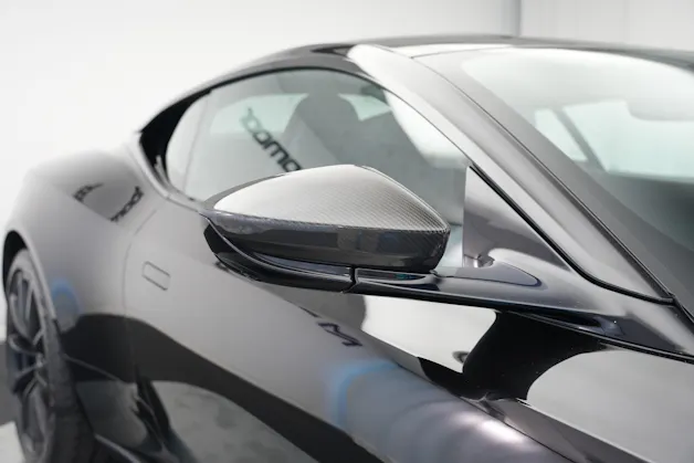 ASTON MARTIN DB11 V12 Touchtronic 3 AMR *Carbon*