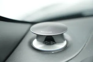 ASTON MARTIN DB11 V12 Touchtronic 3 AMR *Carbon*
