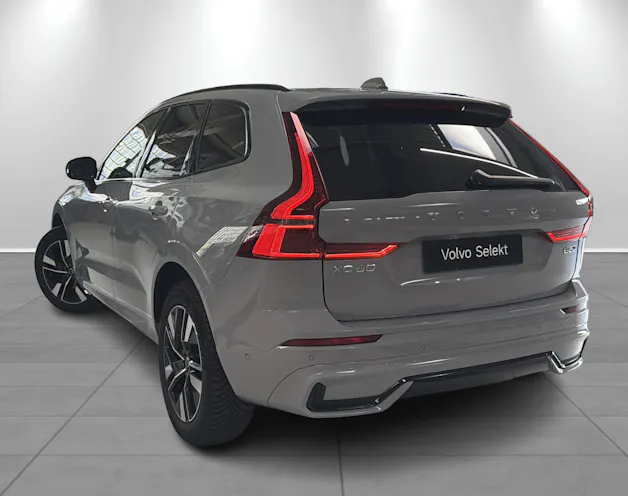 VOLVO XC60 2.0 B5 MH Plus Dark AWD