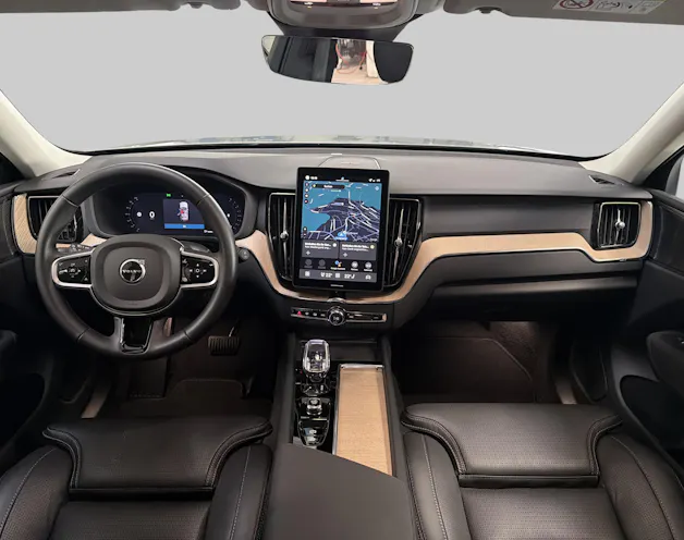 VOLVO XC60 2.0 B5 MH Plus Dark AWD