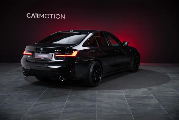 BMW 330i xDrive M Sport / LCI / 360°Kamera / Glasdach / HeadUp